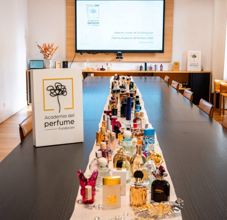 Finalizada la votación online de los Premios Academia del Perfume 2026
